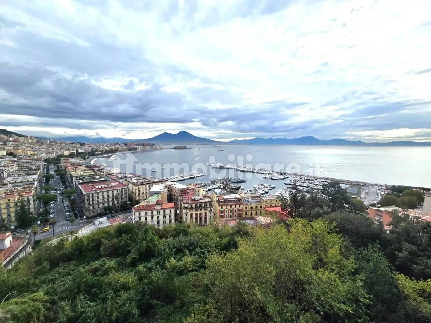 Appartamento in affitto a Napoli