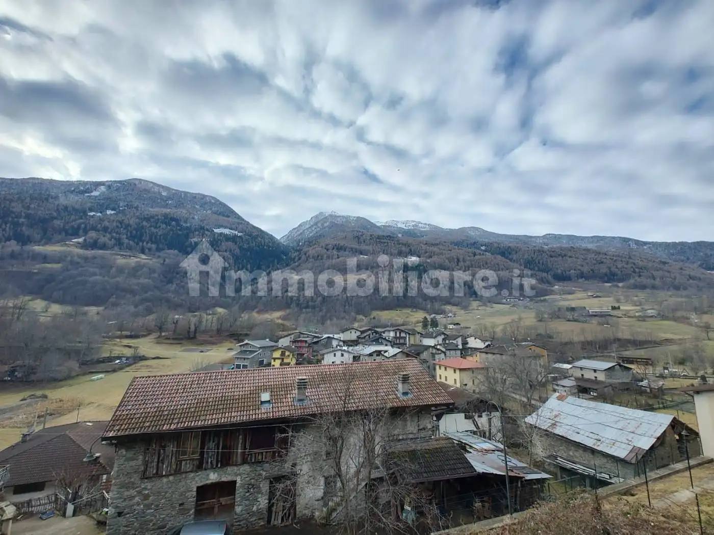 Terratetto plurifamiliare 410 m², da ristrutturare, Aprica - foto 3