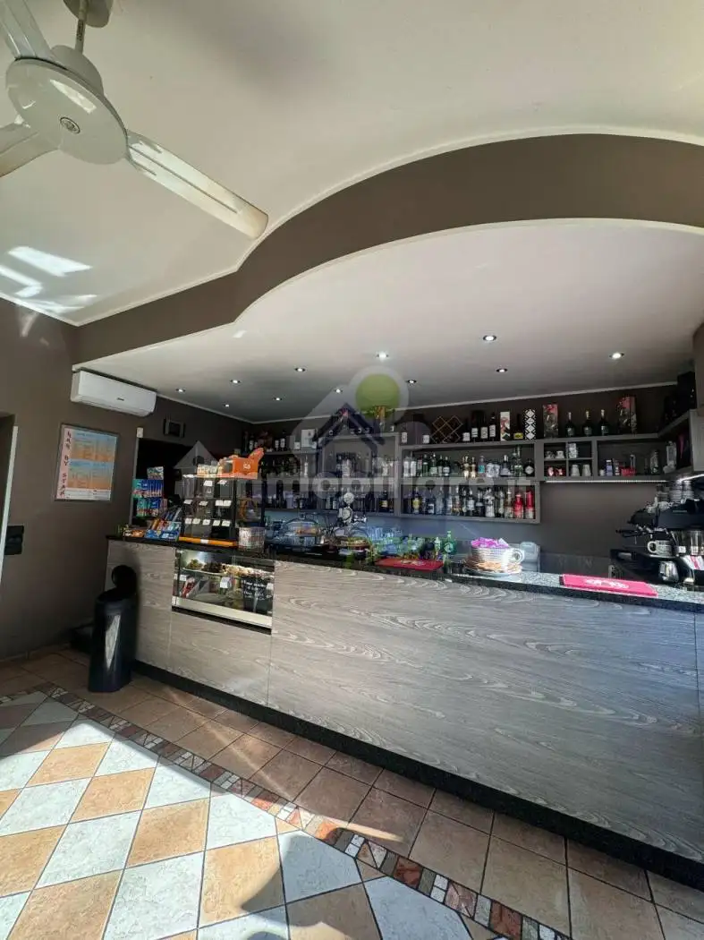 Palazzo - Edificio in vendita a Tavazzano con Villavesco