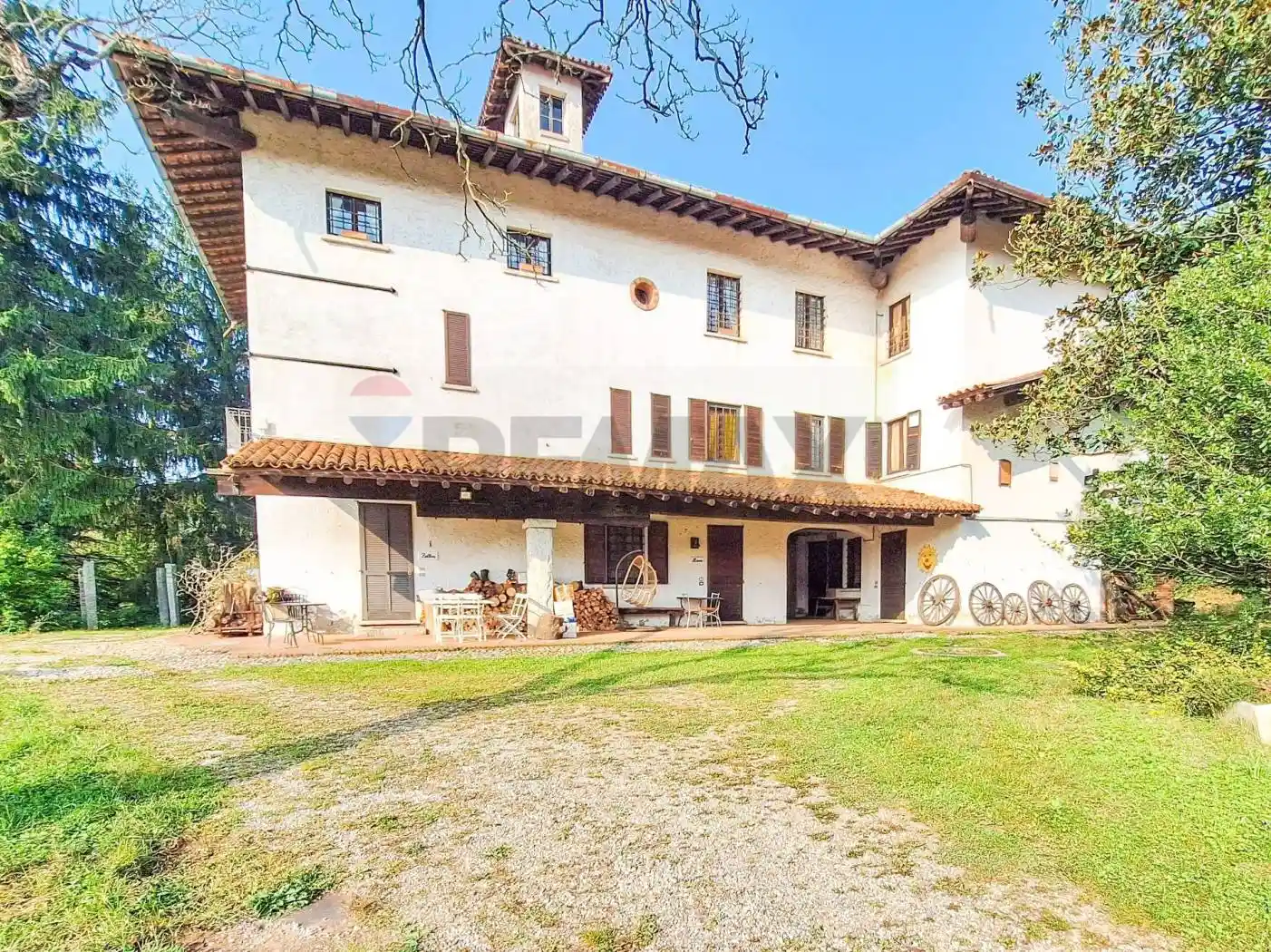 Appartamento in vendita a Locate Varesino