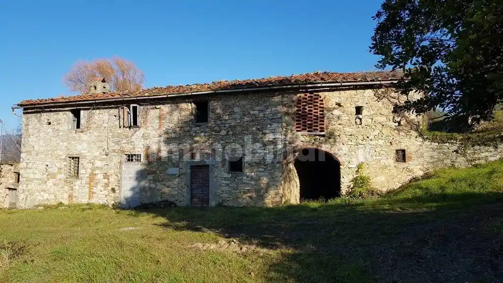 Rustico - Casale in vendita a Serravalle Pistoiese