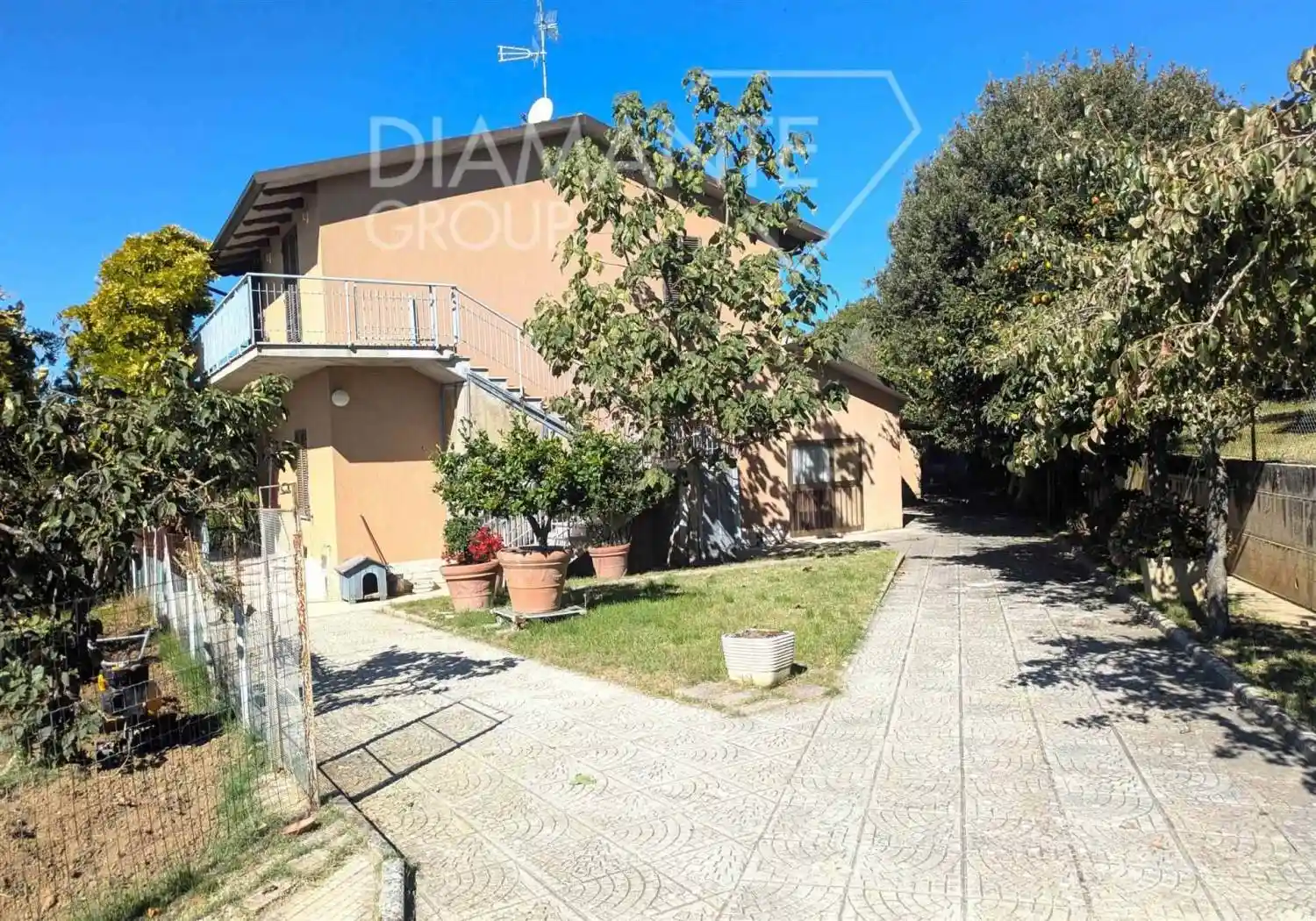 Terratetto unifamiliare 150 m², buono stato, Pozzuolo, Castiglione del Lago - foto 2