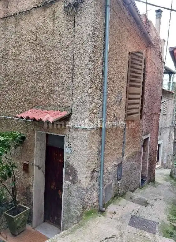 Appartamento in asta a Sgurgola