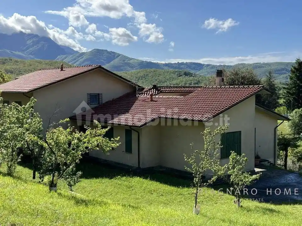 Villa in vendita a Pontremoli