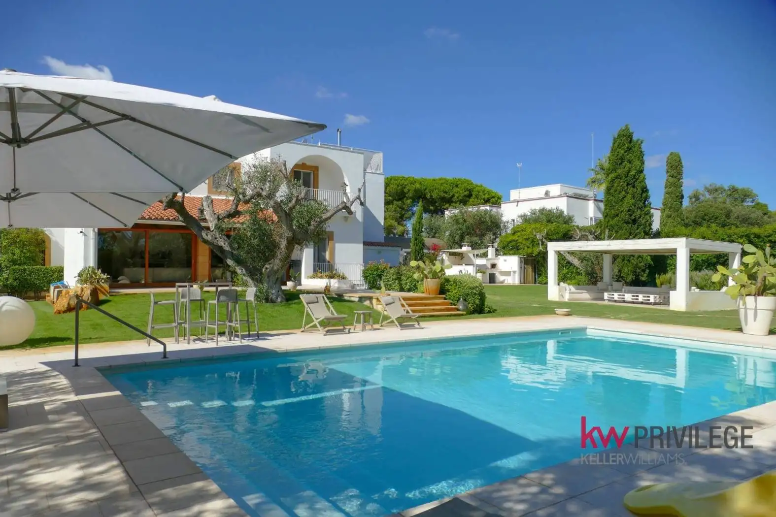 Villa in vendita a Brindisi