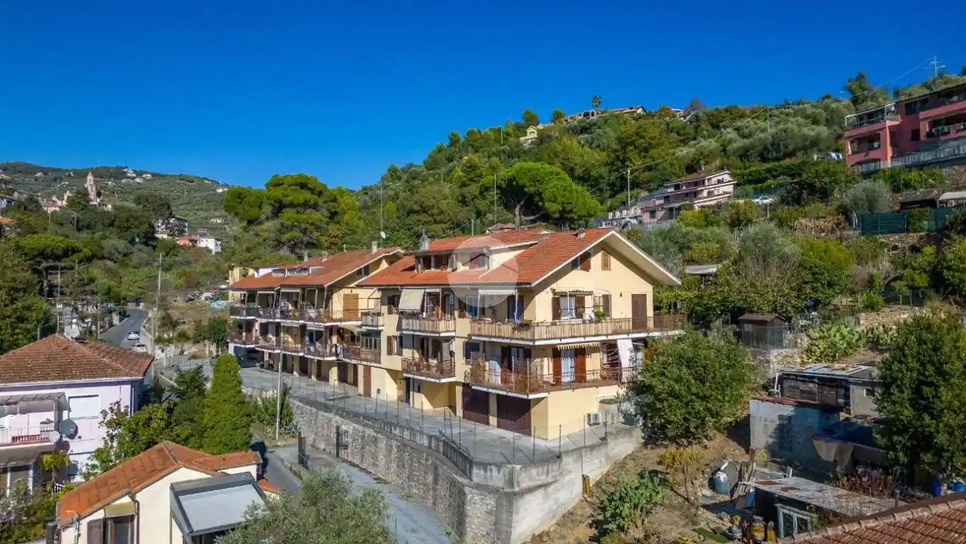 Appartamento in vendita a Imperia