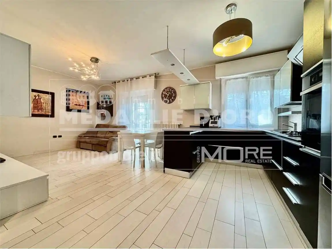 Appartamento in vendita a Modena