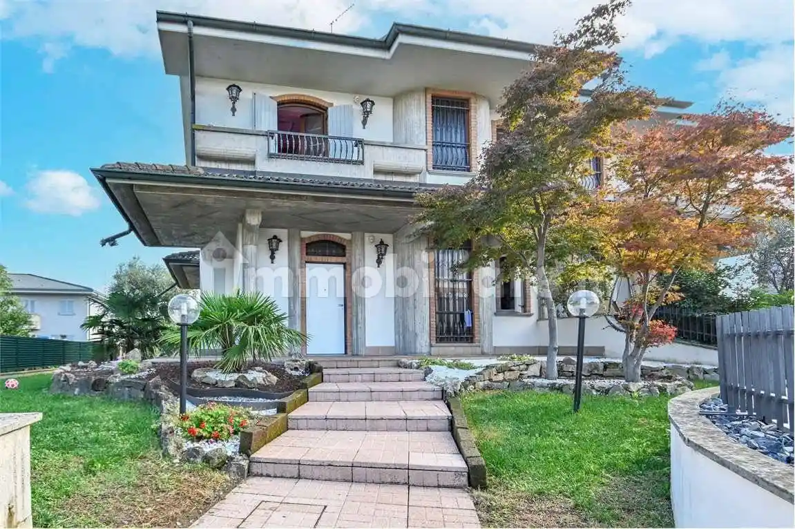 Villa in vendita a Martinengo