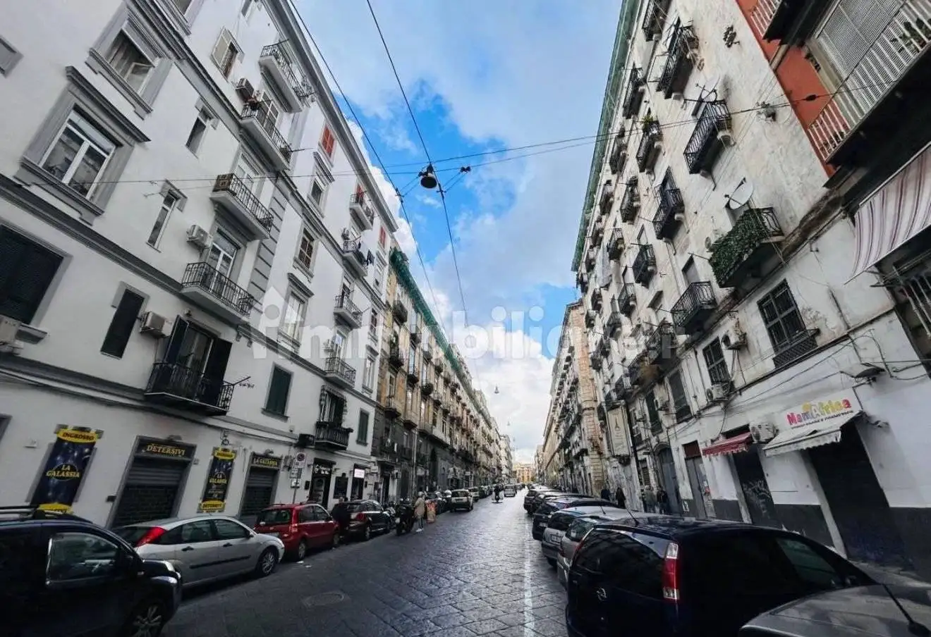Appartamento in vendita a Napoli