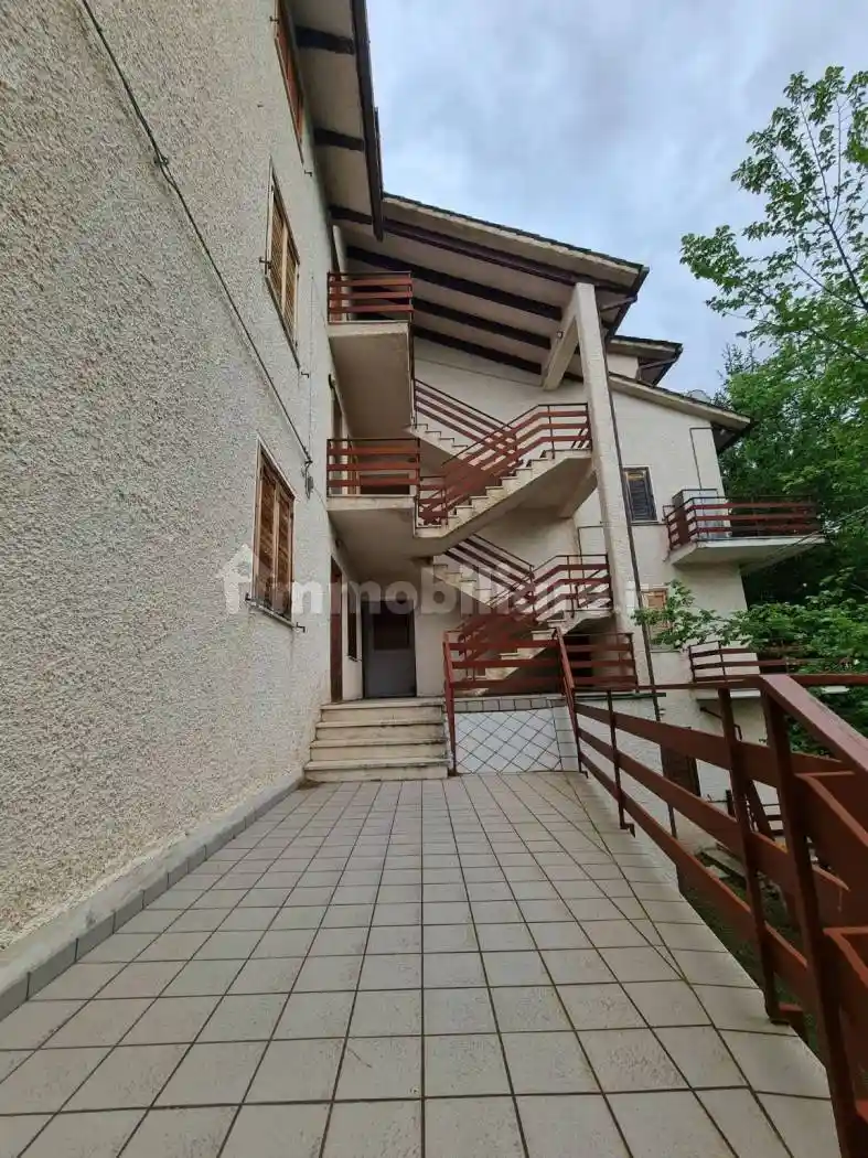 Trilocale frazione Scaramuccia 1, Campicino, Fiastra - foto 2