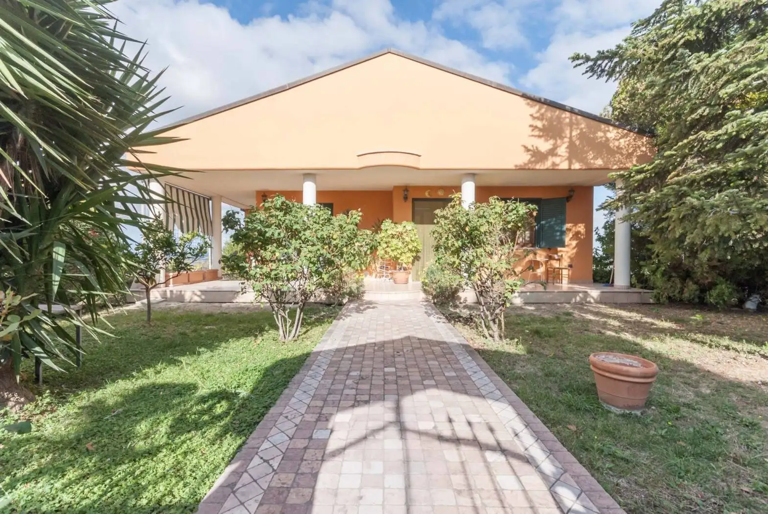 Villa in vendita a Roseto degli Abruzzi