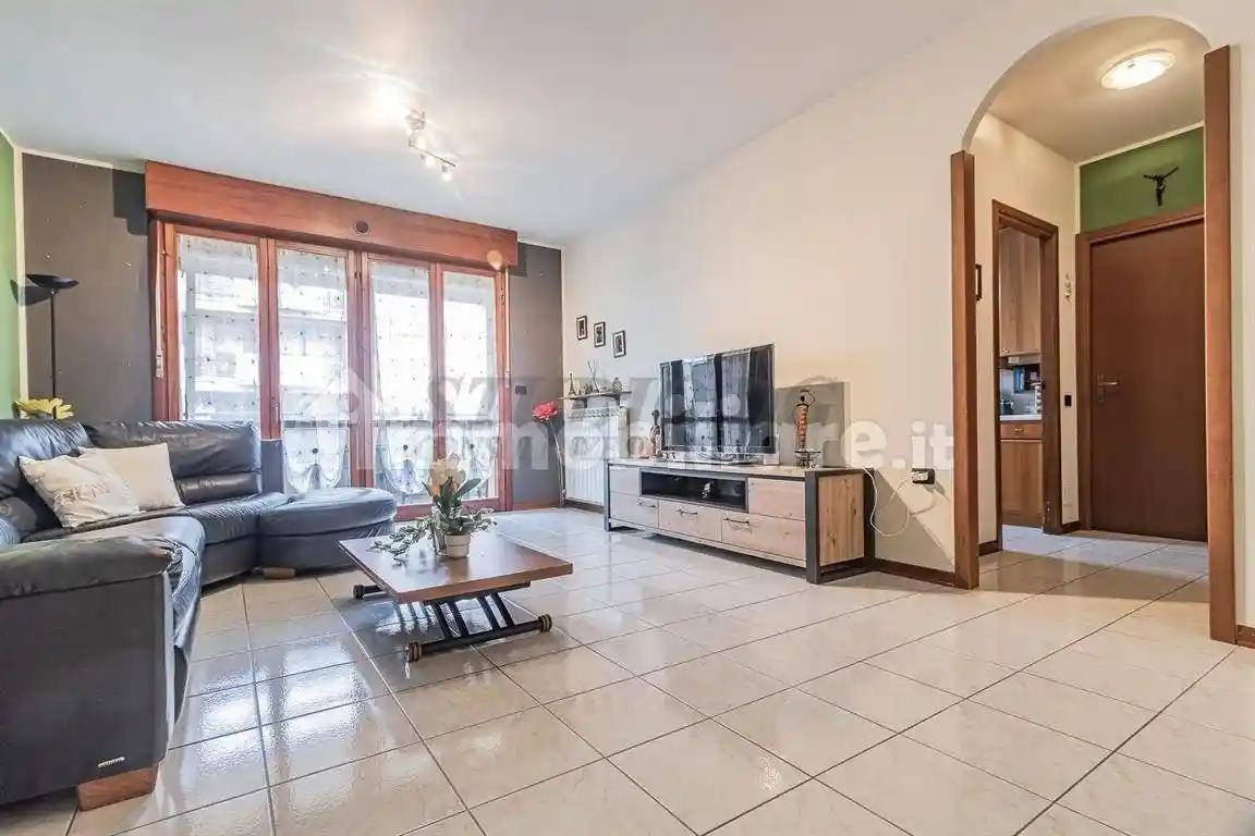 Appartamento in vendita a Limbiate