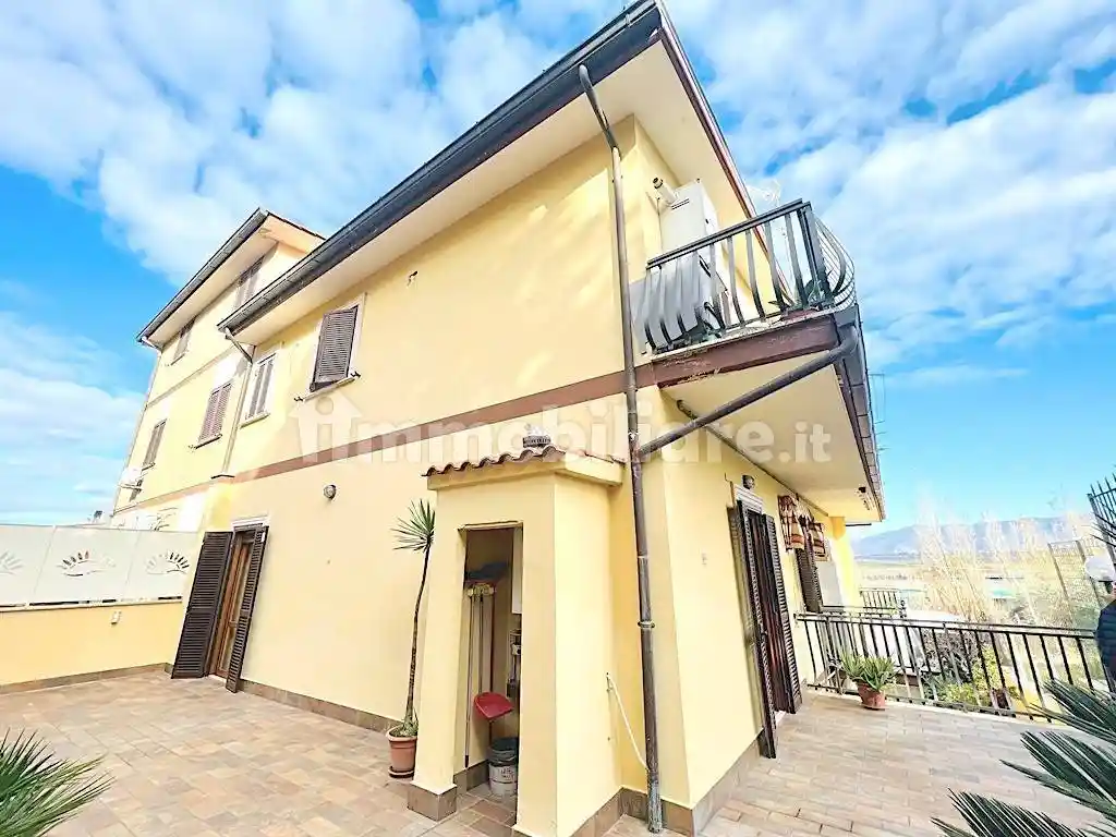 Appartamento in vendita a Zagarolo