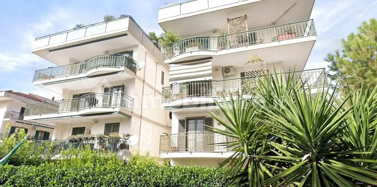 Quadrilocale via Maria Gaetana Agnesi 21, Parco Cerasole, Caserta - foto 4