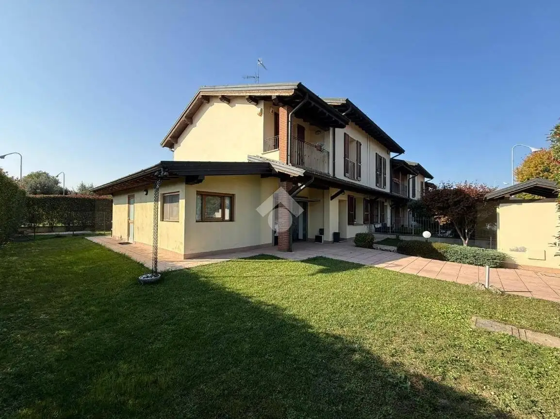 Villa a schiera via Degli Aceri 41, Castelgerundo - foto 2