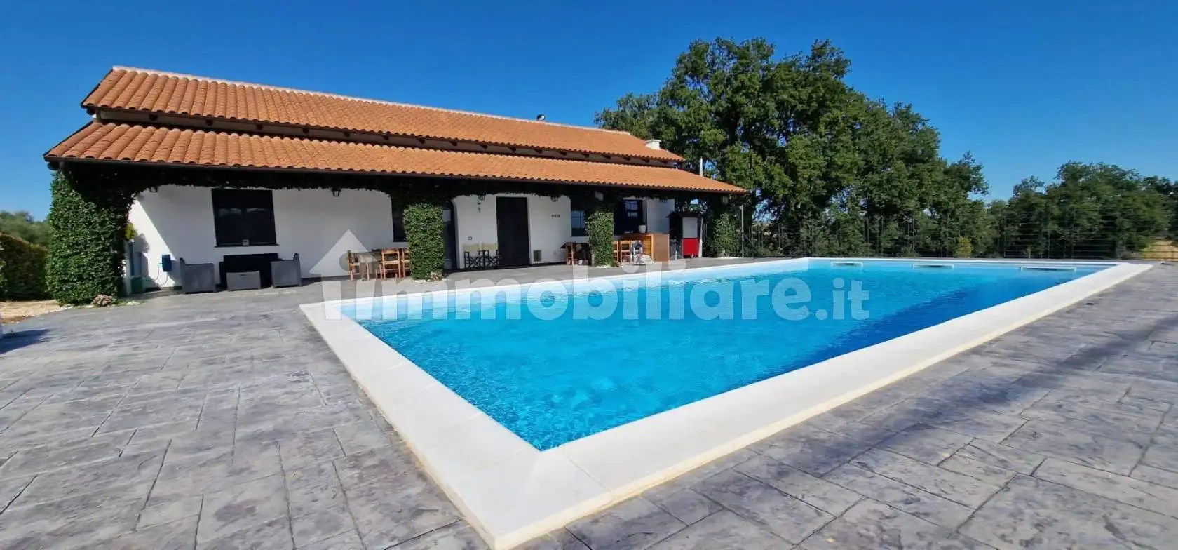 Villa unifamiliare via Gabriele d'Annunzio, 6, Collecorvino - foto 4