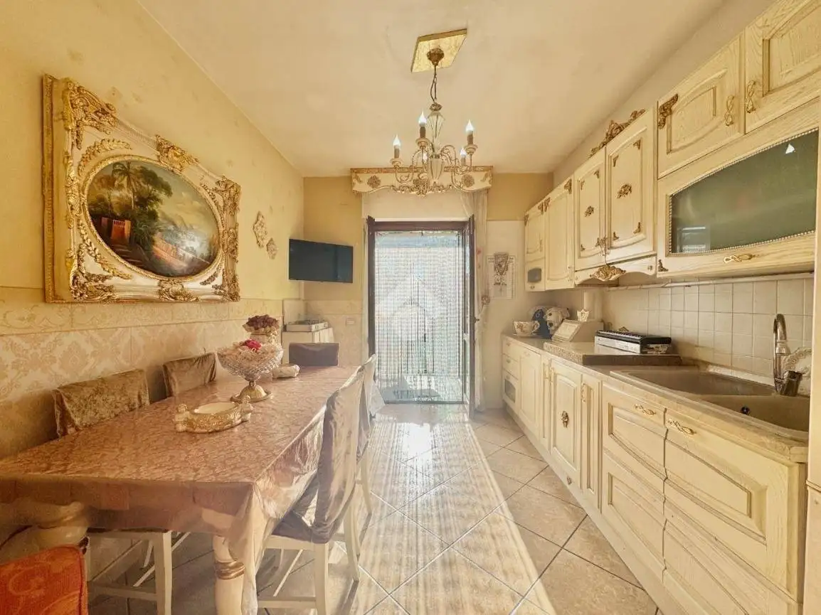 Appartamento in vendita a Orta di Atella