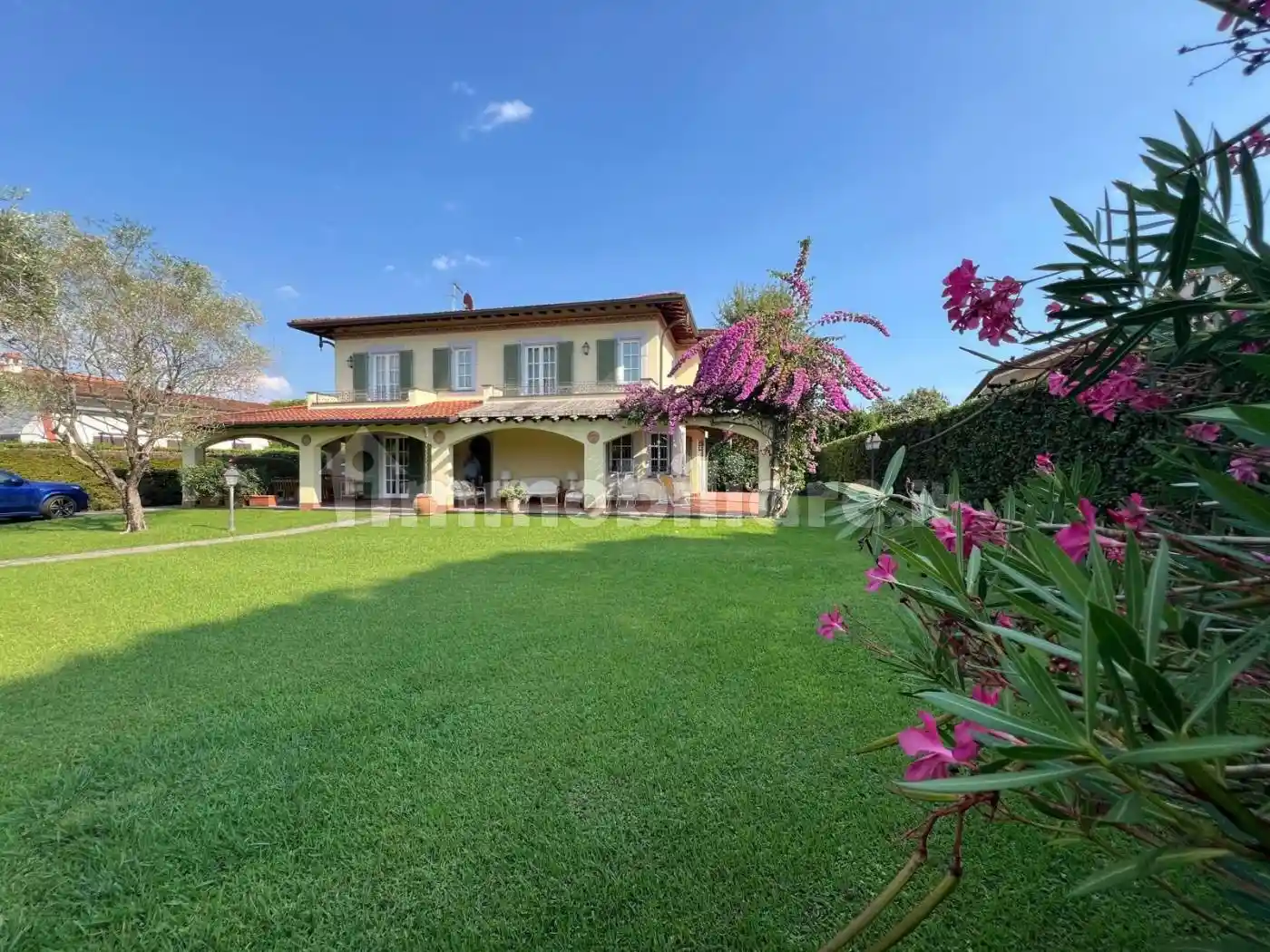 Villa in vendita a Forte dei Marmi