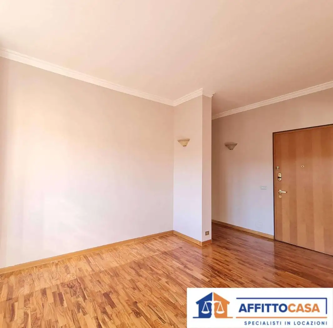 Appartamento ottimo stato, secondo piano, Centro, Carmagnola - foto 2