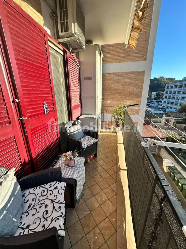 Appartamento in vendita a Pozzuoli