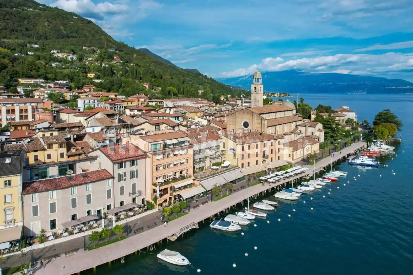 Palazzo - Edificio in vendita a Salò