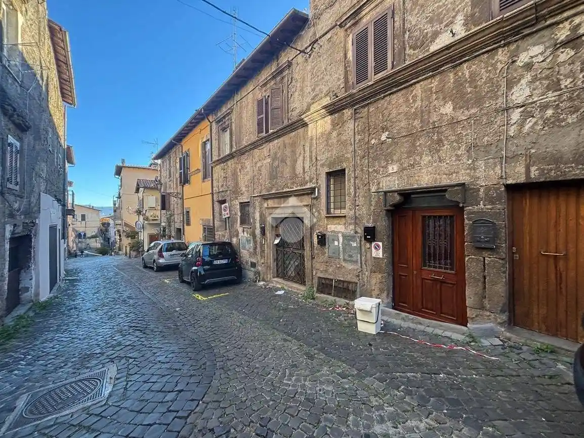 Appartamento in vendita a Genazzano