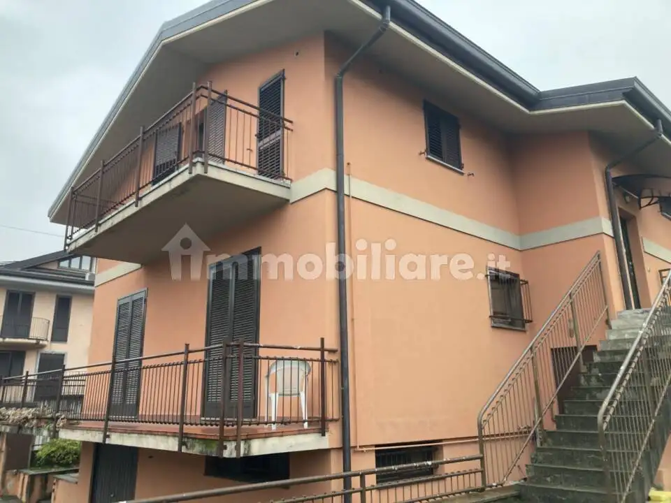 Villa in asta a Valmadrera