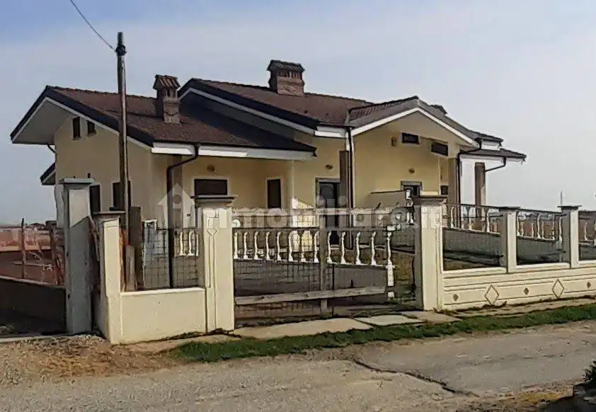 Villa in vendita a Barge