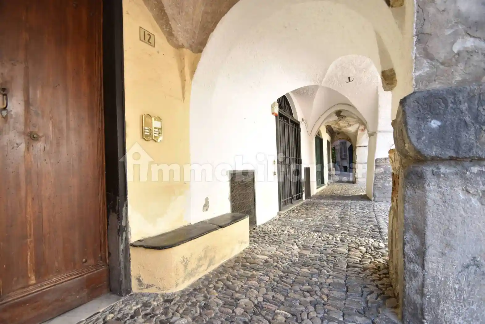 Trilocale piazza San Martino, Centro, Toirano - foto 4