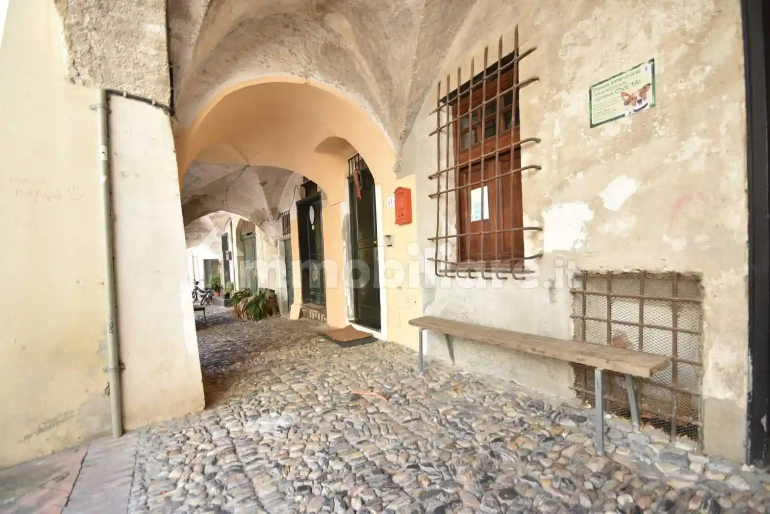 Trilocale piazza San Martino, Centro, Toirano - foto 5