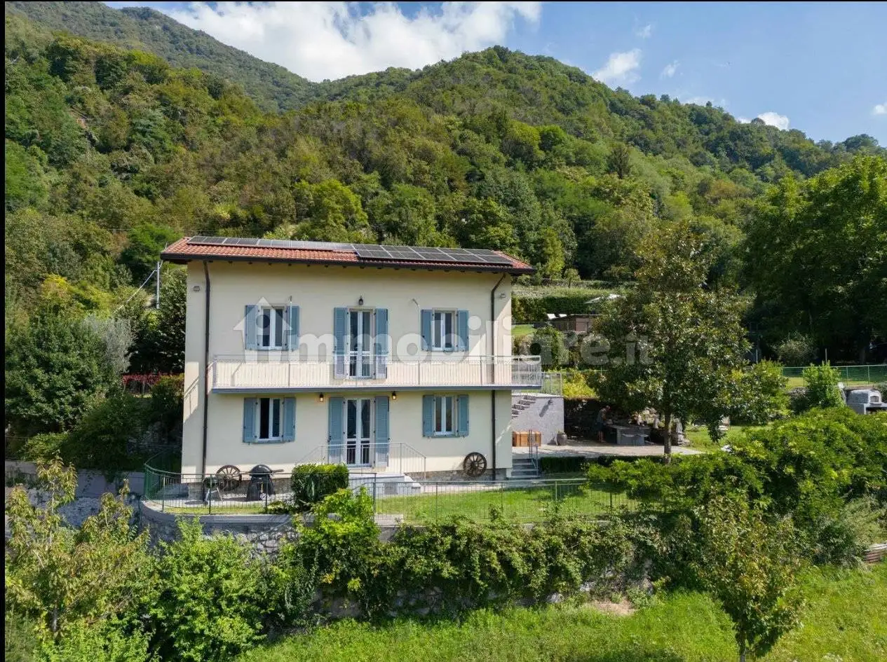 Villa in affitto a Nesso