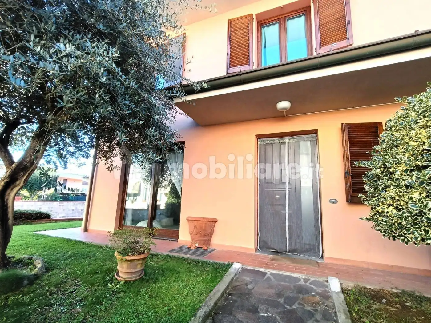 Villetta a schiera in vendita a Lucca