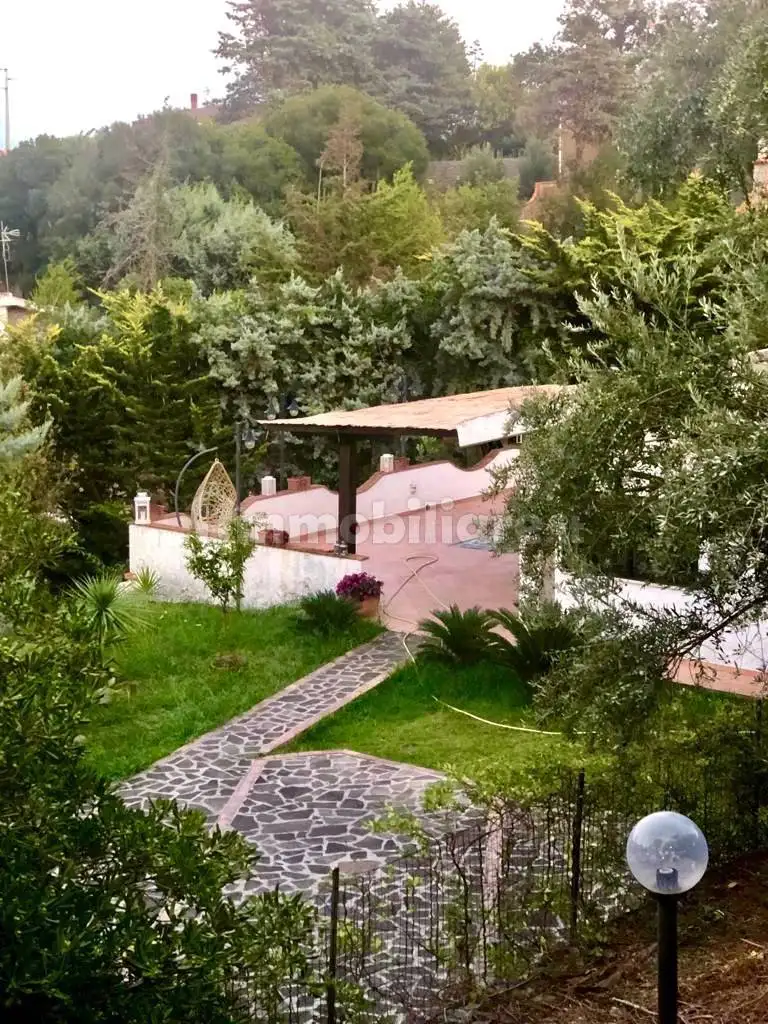 Villa in vendita a San Giovanni a Piro