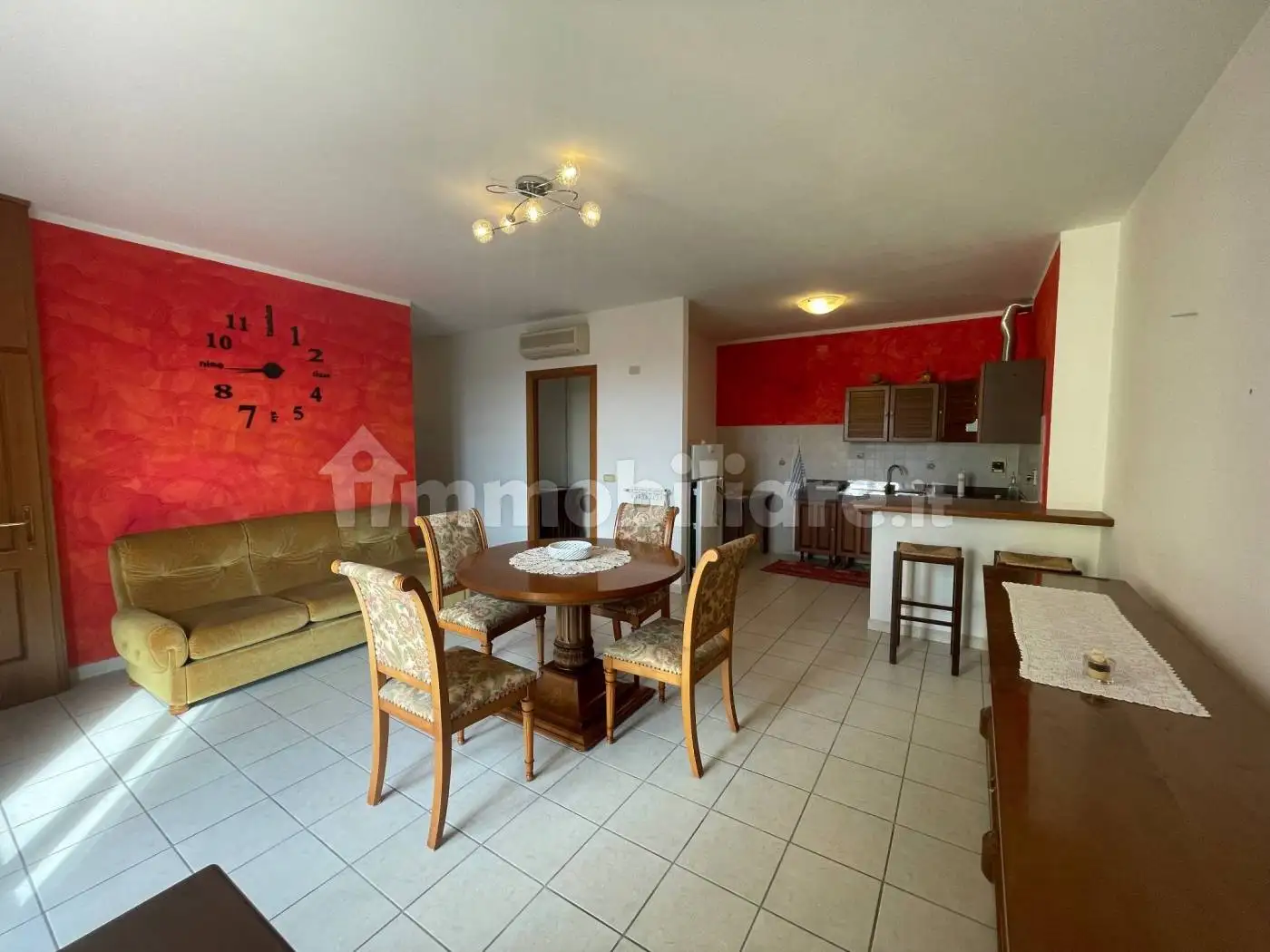 Trilocale via 25 Aprile, Camucia Monsigliolo, Cortona