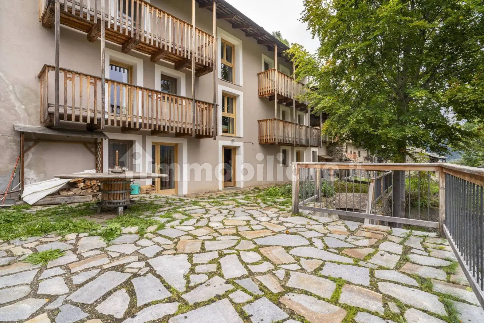 Rustico - Casale in vendita a Crissolo