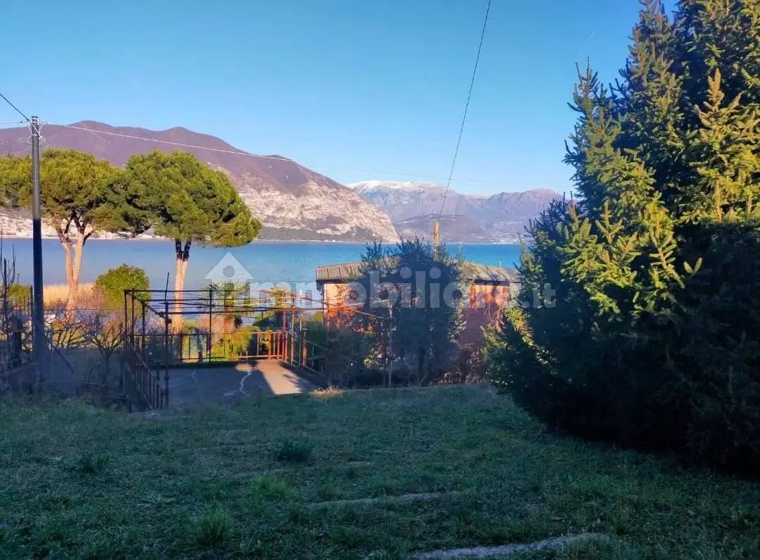 Villa in vendita a Iseo