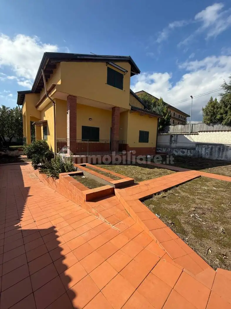 Villa in affitto a Mascalucia