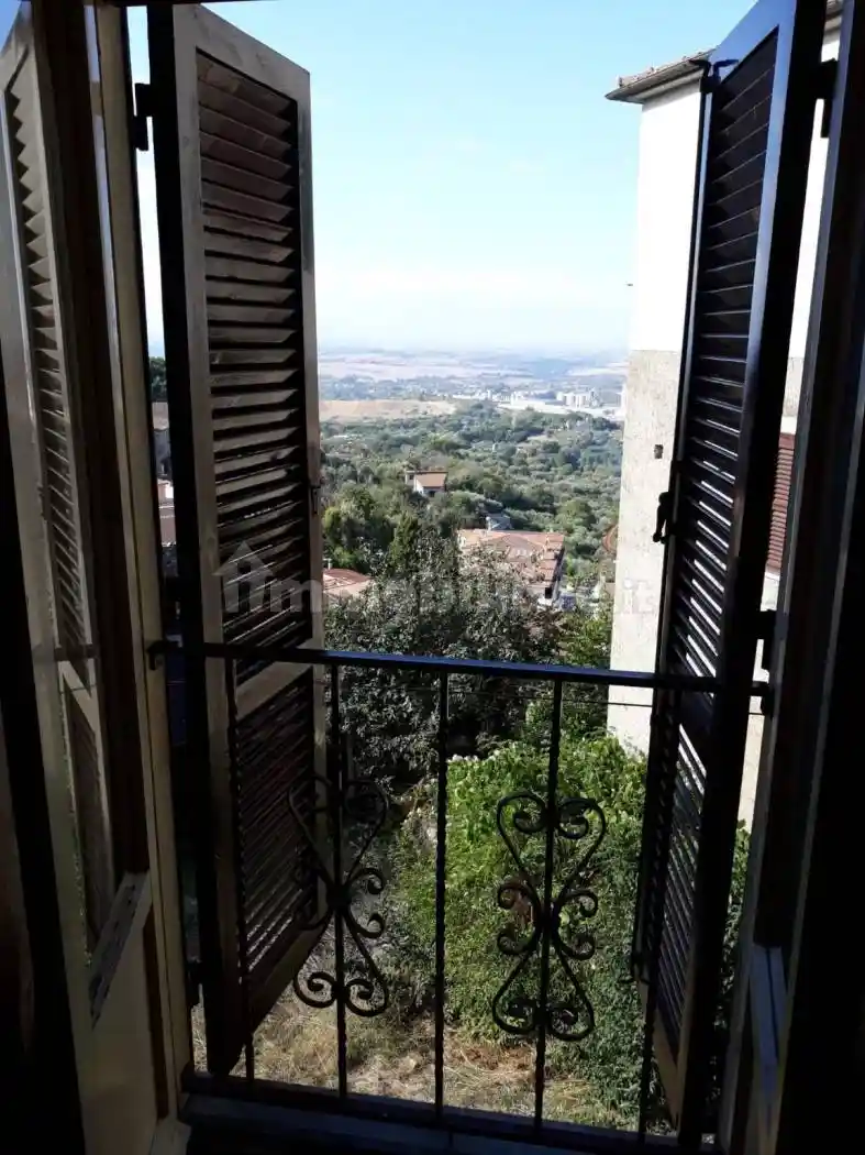 Appartamento in vendita a Guidonia Montecelio