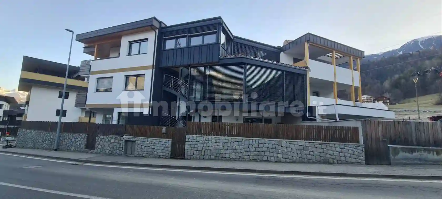 Palazzo - Edificio - foto 2