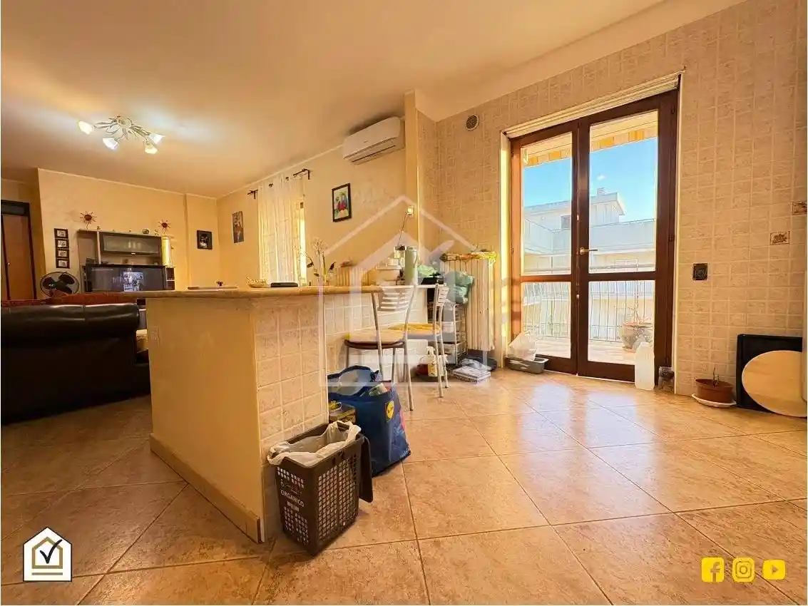 Trilocale via Padre Pio da Pietralcina 8, Bitetto - foto 2