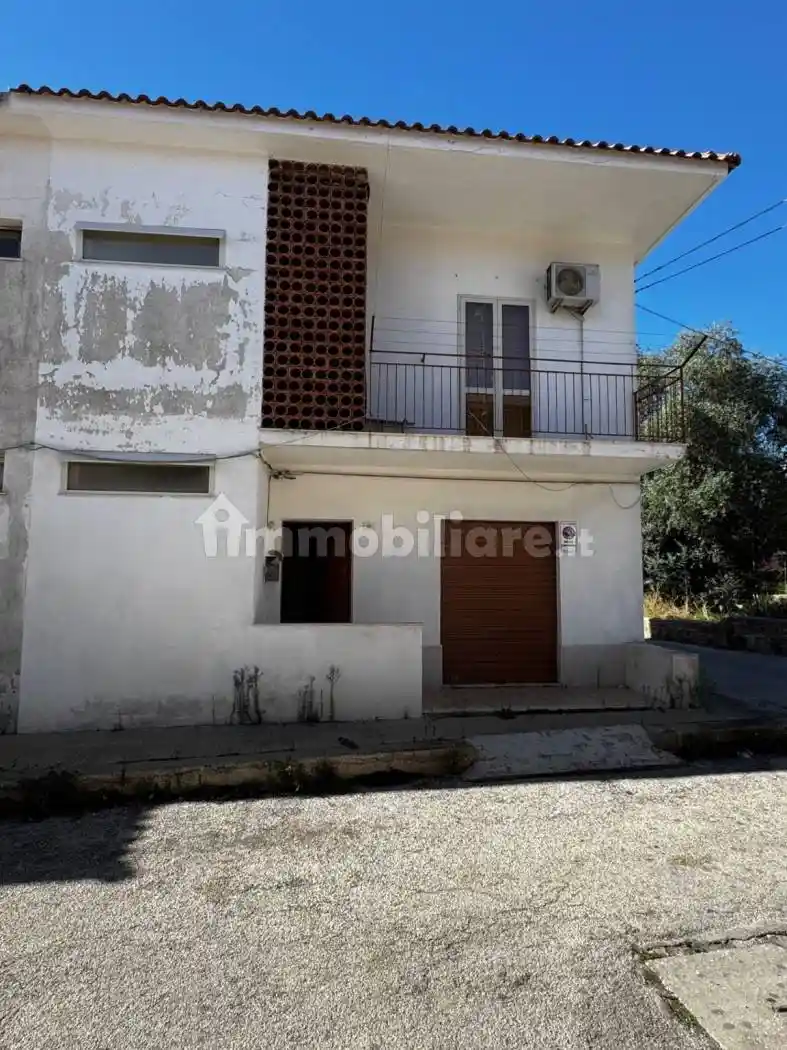 Casa indipendente in vendita a Floridia