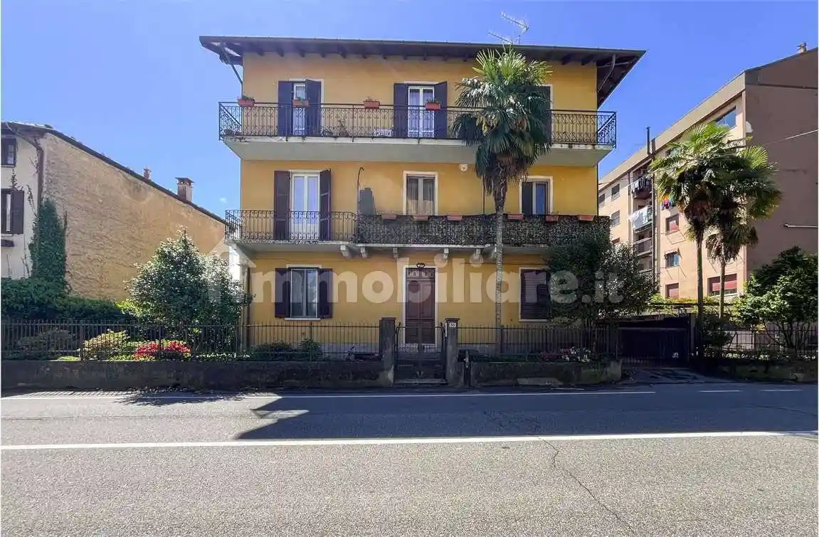 Appartamento in vendita a Arona