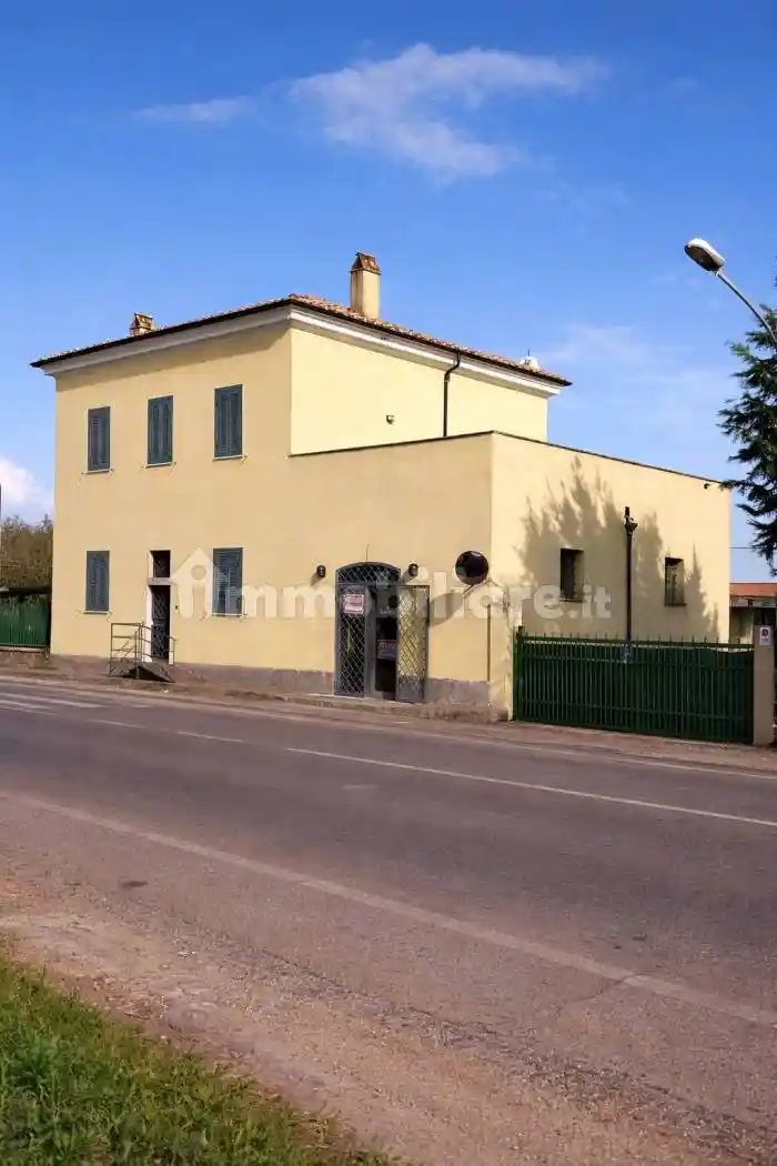 Casa indipendente in vendita a Ronciglione