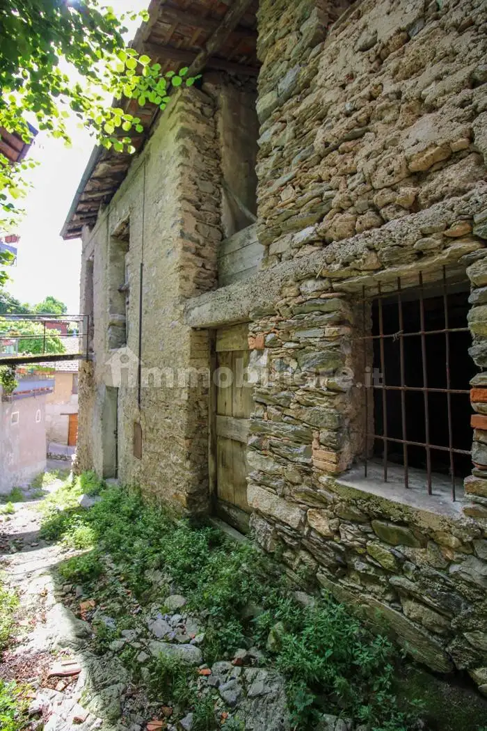 Rustico - Casale in vendita a Carlazzo