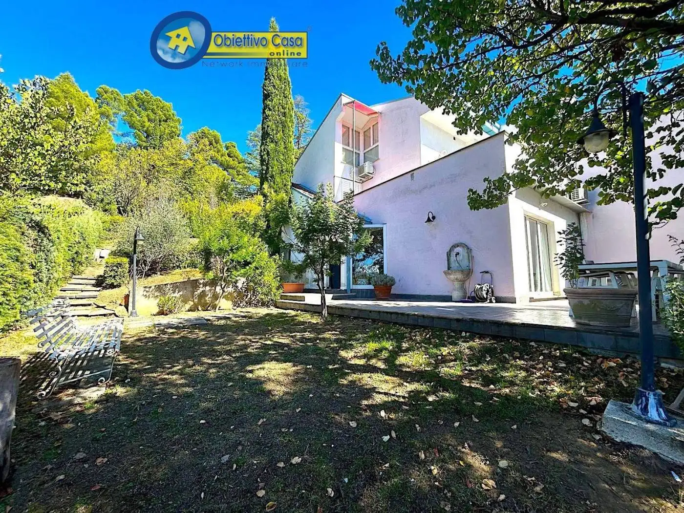 Villa in vendita a Teramo