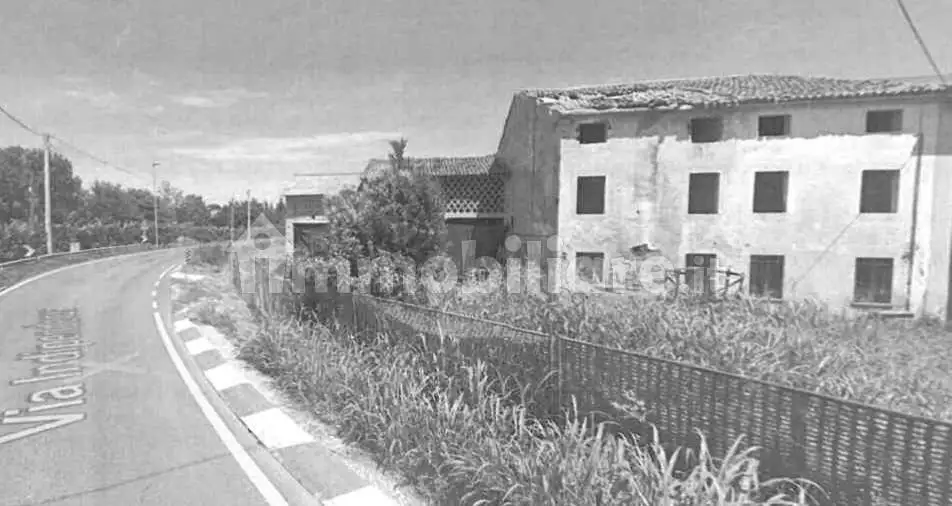 Casa indipendente in asta a Gazzo