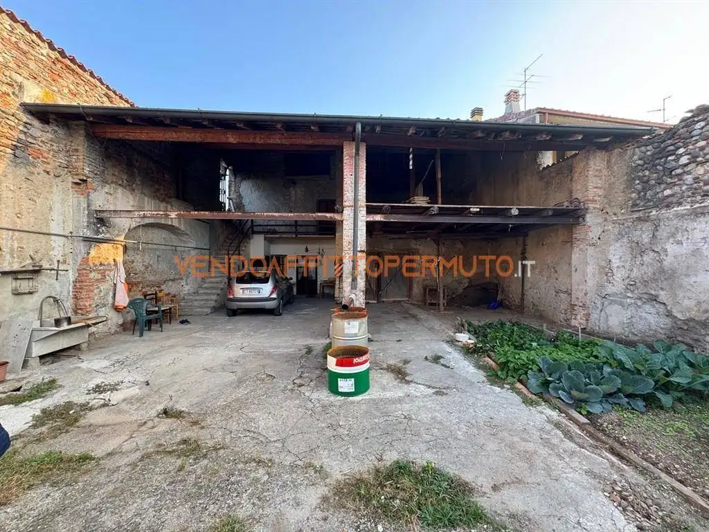 Casa indipendente in vendita a Cividate al Piano