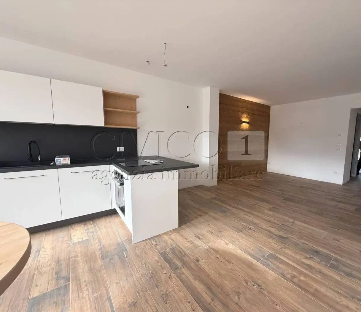 Trilocale piazza Giovanni Carli 56, Centro, Asiago - foto 4