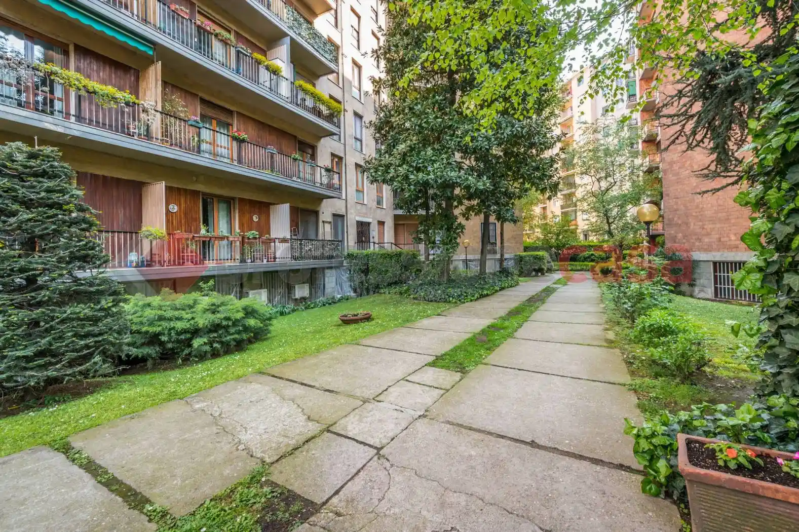 Monolocale via Lorenteggio 39, Giambellino, Milano - foto 2