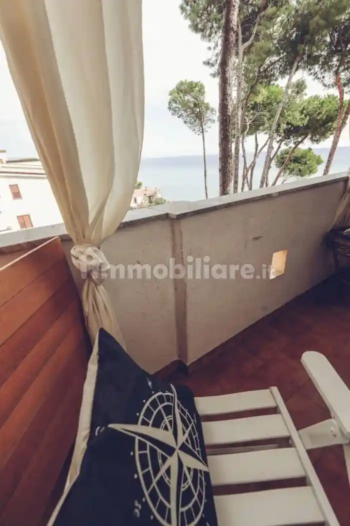 Appartamento in vendita a Stalettì